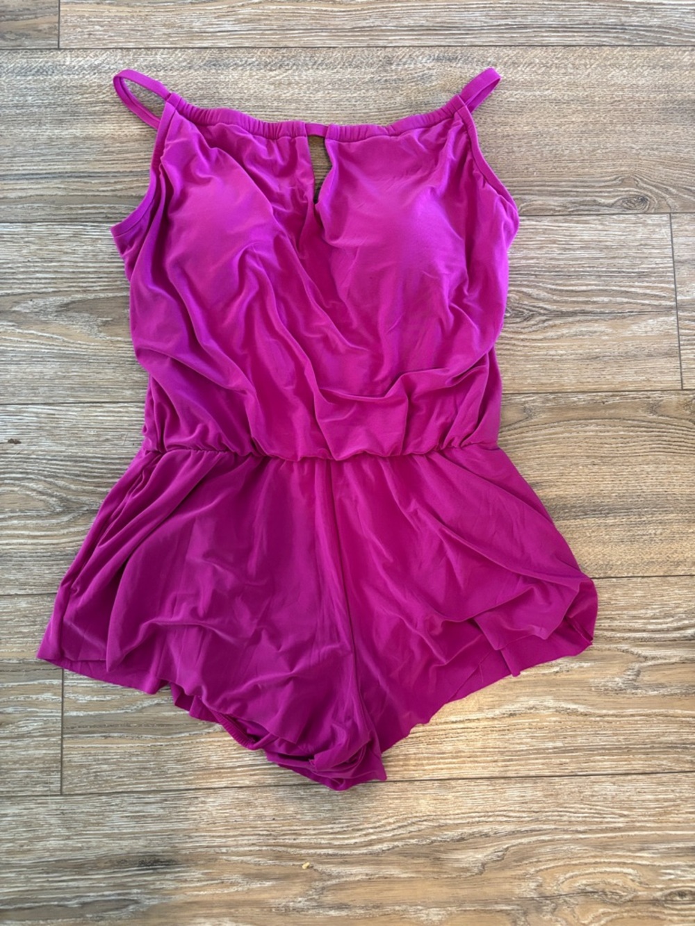 NWT Aqua Green Women’s Magenta Sleeveless Keyhole Romper Swimsuit Size M